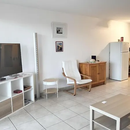 Grand T2 Sur La Presqu'ile De Giens Apartment *