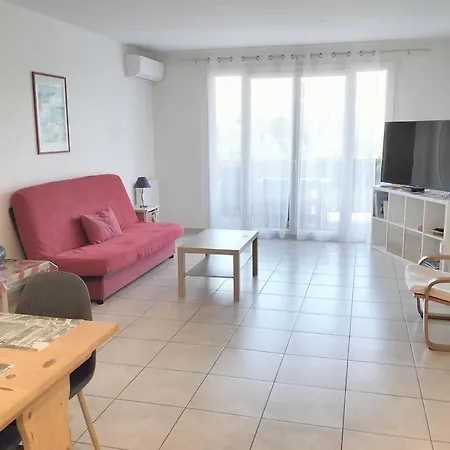 Apartment Grand T2 Sur La Presqu'ile De Giens